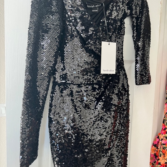 Lavish Alice black sequin dress NWT - Picture 3 of 4